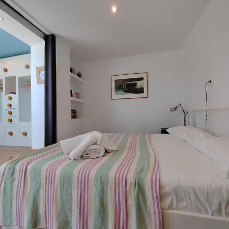 Apartment A&n Beachfront Sea View Living *